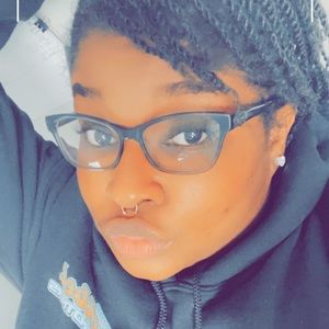 Meet your Posher, Kay